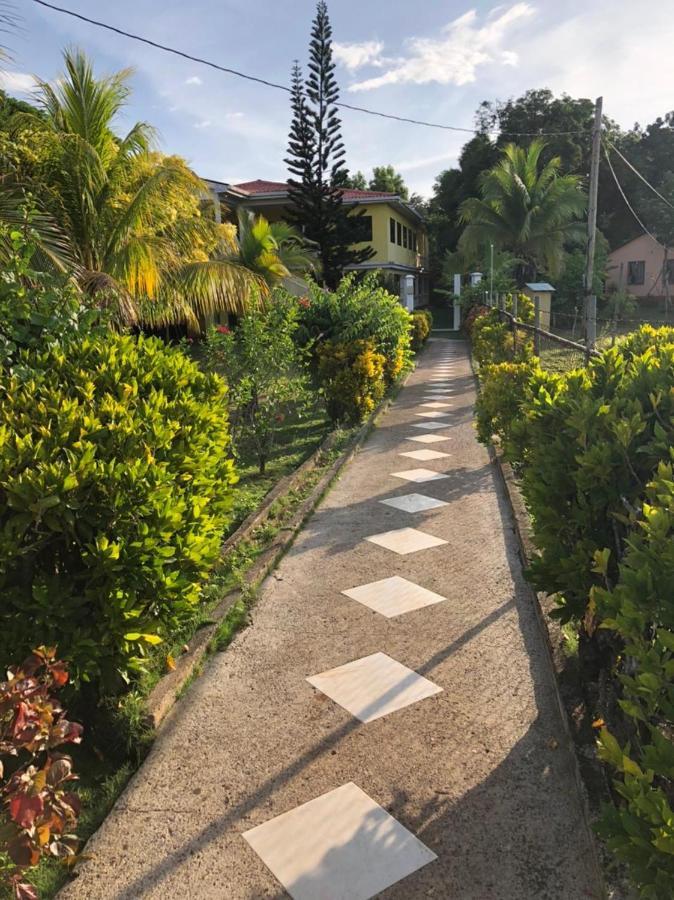 Sunshine Hotel Little Corn Island Exterior foto