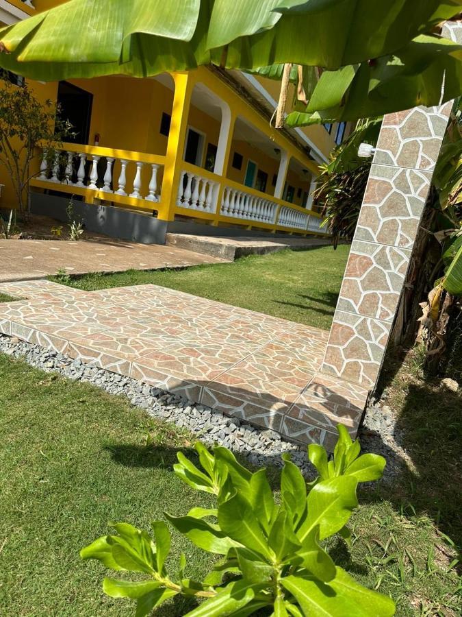 Sunshine Hotel Little Corn Island Exterior foto